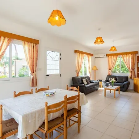 Villa Athina *