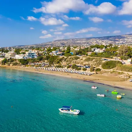 Athina * Peyia